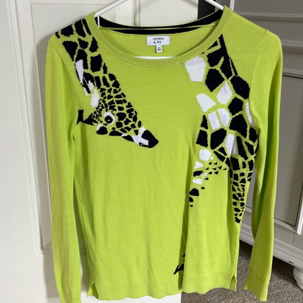 Giraffe sweater
